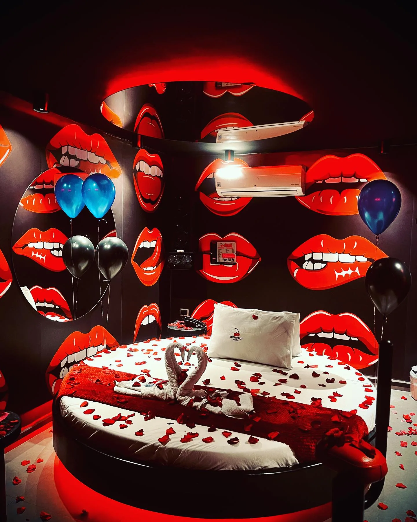 Motel Cherry
