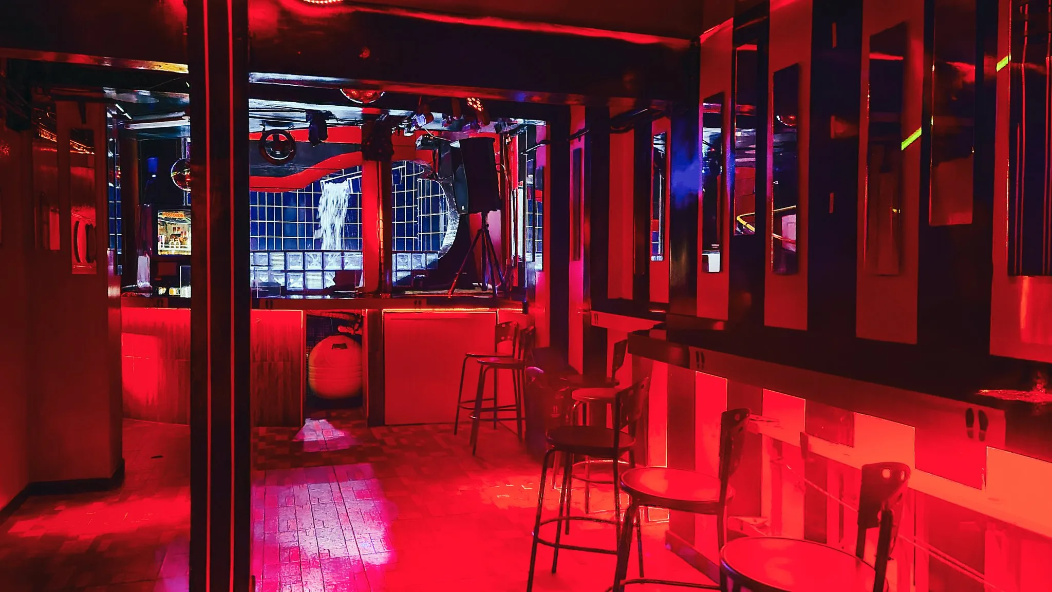Cali Club Swinger