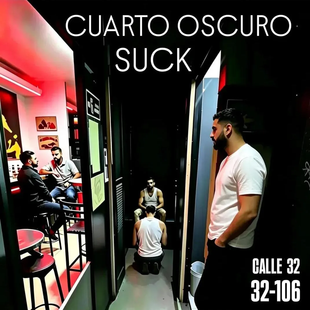 Cuarto oscuro suck