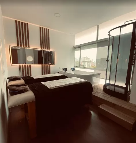 Luxury Black Spa