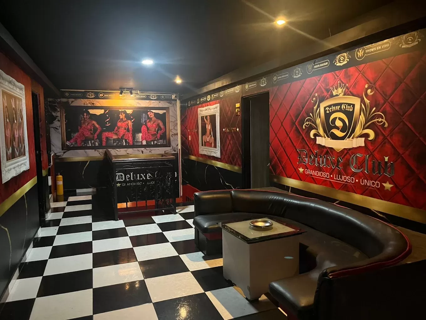 Deluxe Club