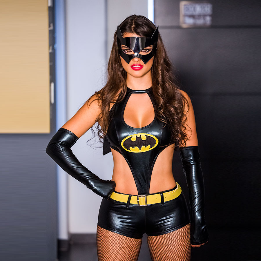 BAT GIRL