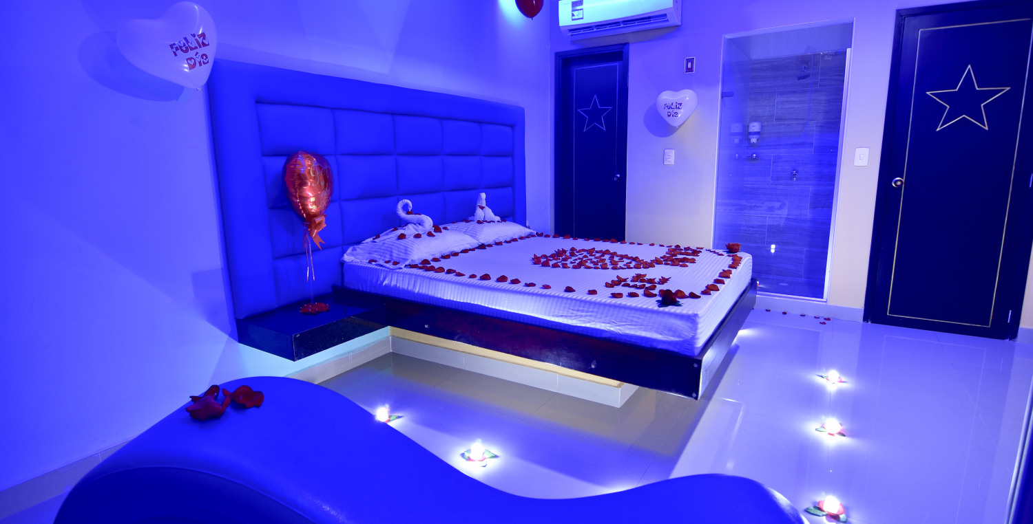 https://images2.guiacereza.com/sitios/imagenes/home/-2019/-moteles/starsuites/1.jpg
